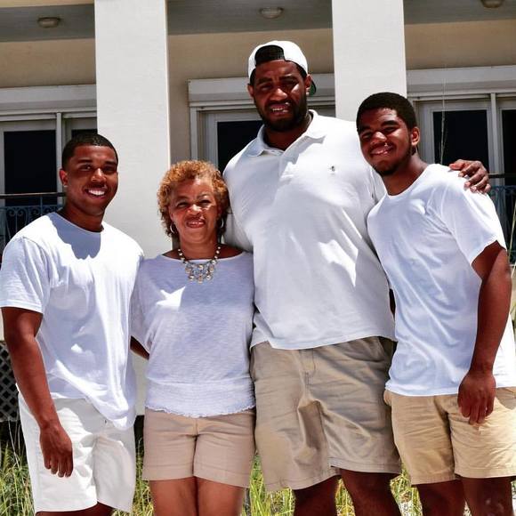 Meet your Posher, Chad - Picture 1 of 1