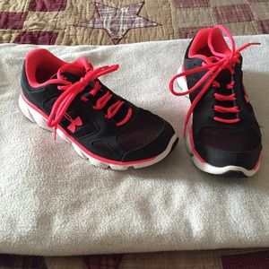 Women's Under Armour shoes