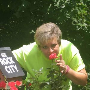 Meet your Posher, Traci