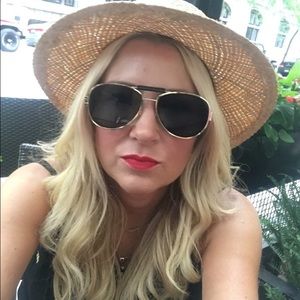 Meet your Posher, Rachel