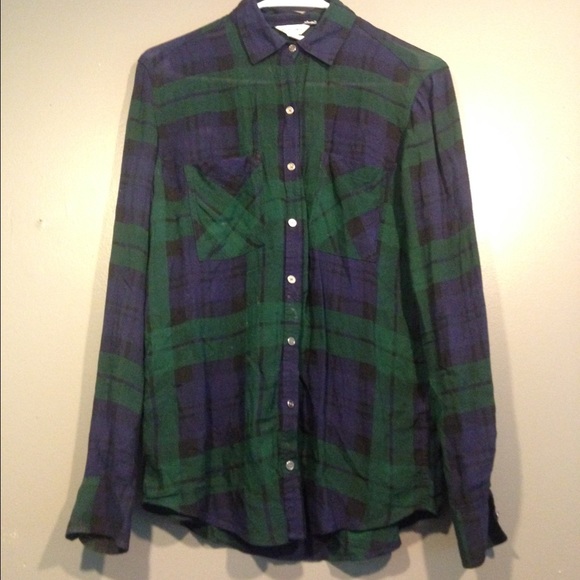 Skull plaid button up