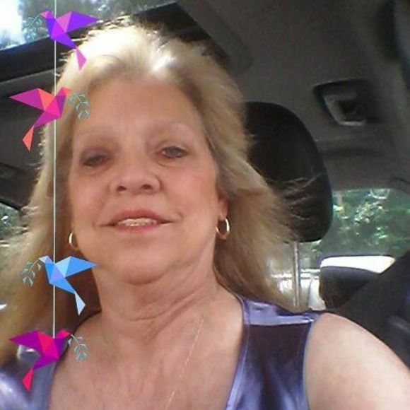 Meet your Posher, Sandra - Picture 1 of 1