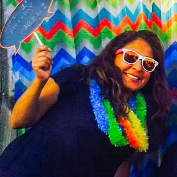 Meet your Posher, Maria - Picture 2 of 2