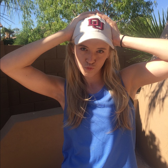 Meet your Posher, Bryn - Picture 1 of 1