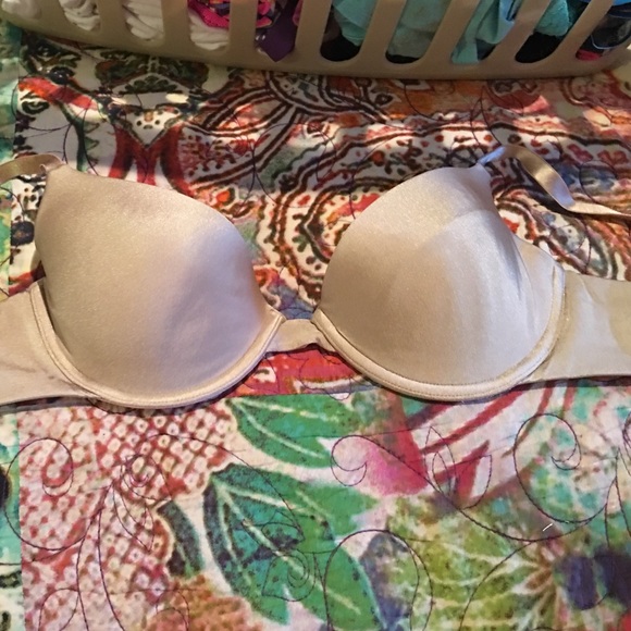 Nude bra