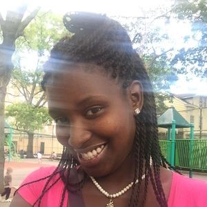 Meet your Posher, Danielle