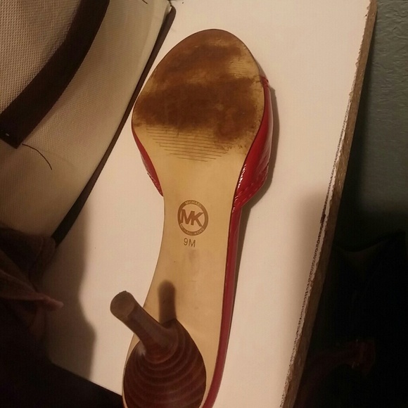Shoes - Picture 4 of 4