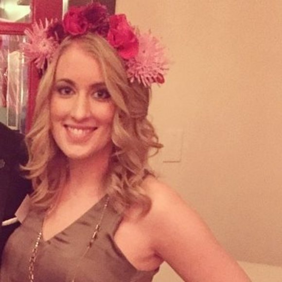 Meet your Posher, Laura