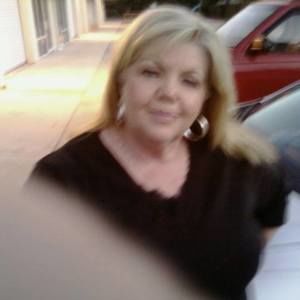 Meet your Posher, Lorraine