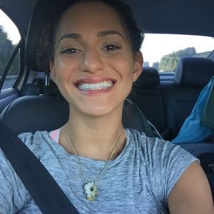 Meet your Posher, Alexis