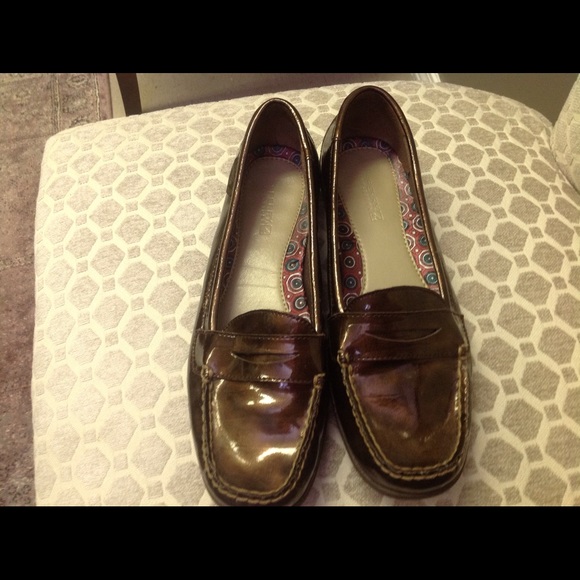 Sold - Picture 2 of 4