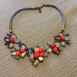 Women's jcrew statement necklace!