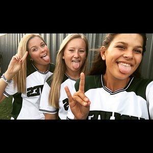 Meet your Posher, Isabella