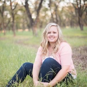 Meet your Posher, Stefanie