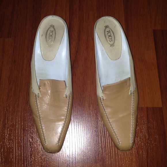 Tods short heel slip on shoes - Picture 1 of 3