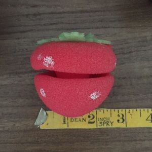 Accessories - Strawberry sponge rollers Accessories - Strawberry sponge rollers