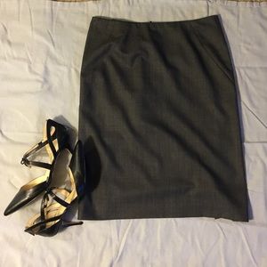 Theory like 🆕 gray pencil skirt for work