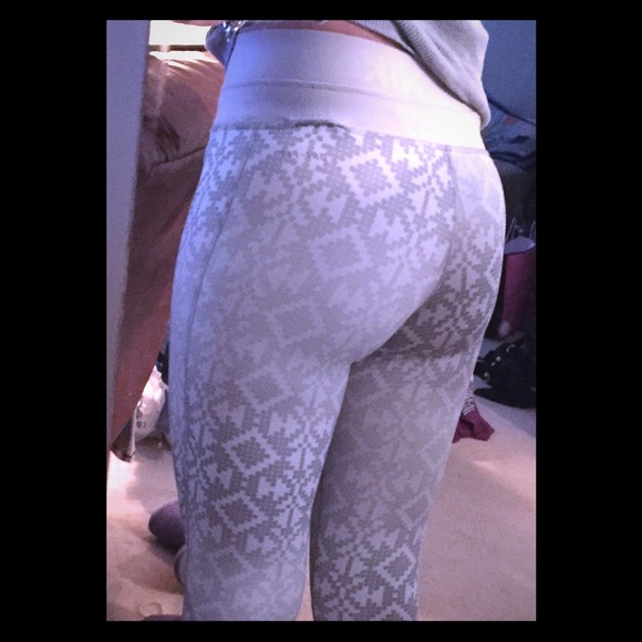 Nike Aztec legging tribal