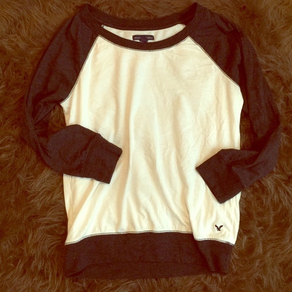 American Eagle baseball tee!