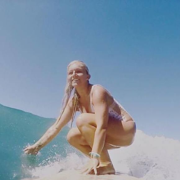 Meet your Posher, Alyx