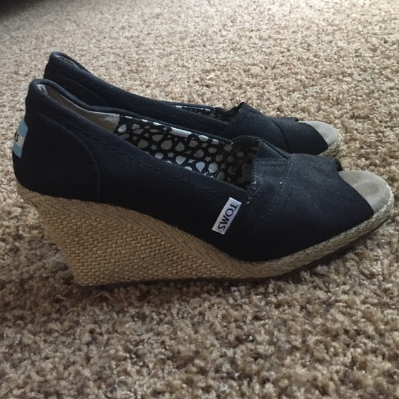 Black TOMS wedges