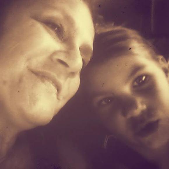 Meet your Posher, Dee - Picture 1 of 1