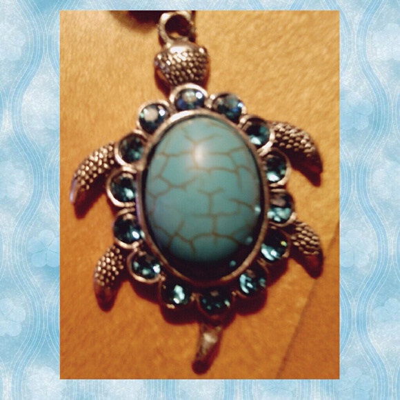 Turquoise Cabochon Turtle Necklace - Picture 2 of 4