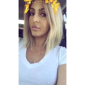 Meet your Posher, Maxine