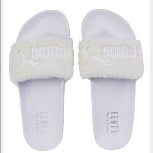 White PumaXRihanna fenty slides BRAND NEW 🎉🎉🎉🎉
