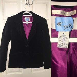 Black Blazzer