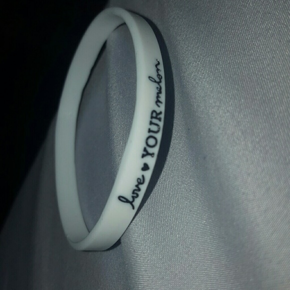 love your melon bracelet