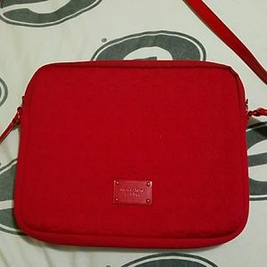 Note pad or small laptop bag