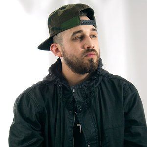 Meet your Posher, Lorenzo