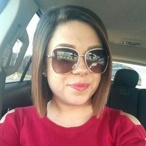 Meet your Posher, Stacey