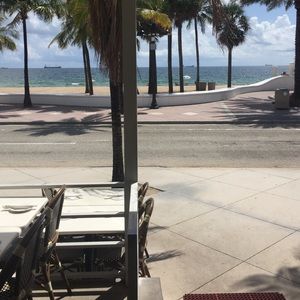 Meet your Posher, Christian