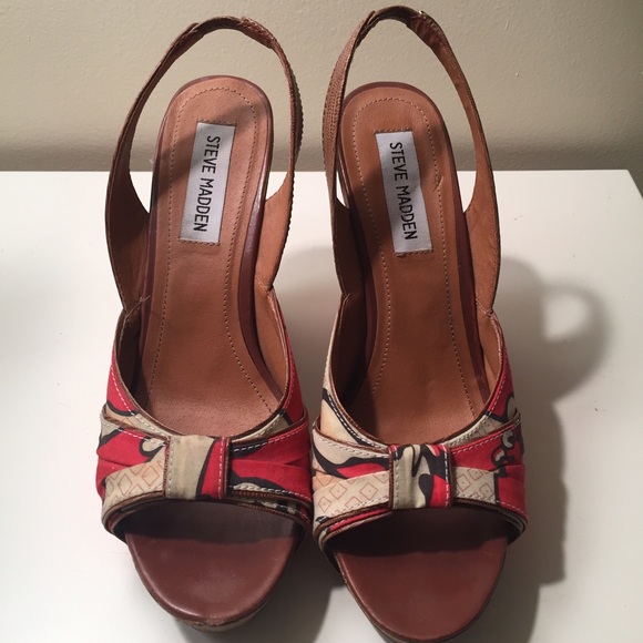 Steve Madden Wedges