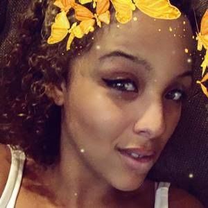 Meet your Posher, Brittni