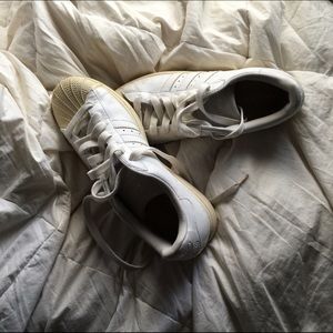 Adidas Superstars💫