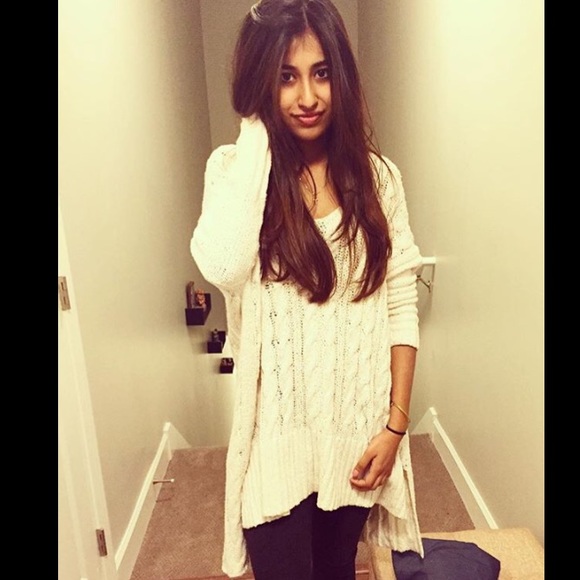 Oversized free People sweater, current season