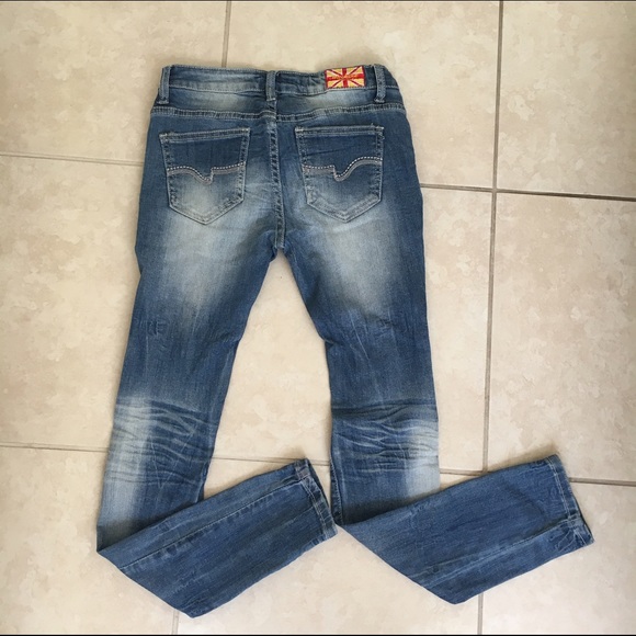 Papaya Ripped Jeans! GREAT Condition - Picture 3 of 3