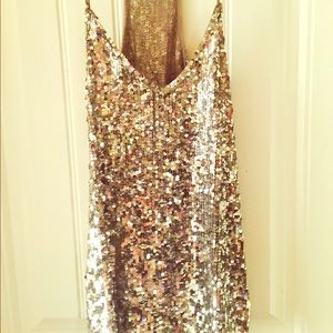 TOKYO DENIM SEQUINED TOP