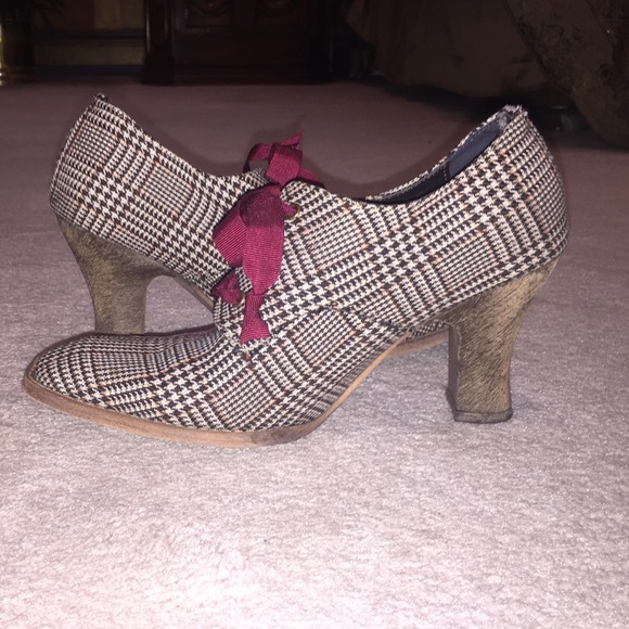 Plaid Bootie - Picture 2 of 3
