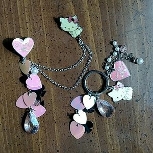 Charmmy Kitty ♣️ Alice ♥️ pin brooch keychain set