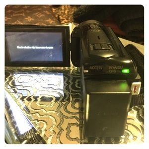 CANON VIXIA CAMCORDER