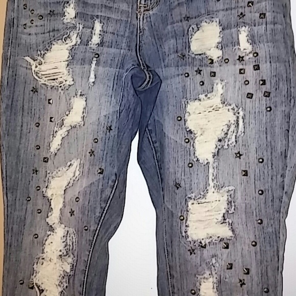 *SOLD* Torrid Destroyed Boyfriend Jeans sz12 - Picture 2 of 3