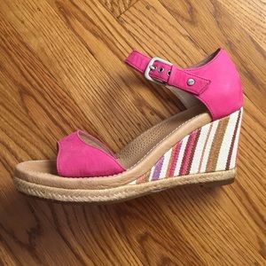 Size 7 Ugg Australia Pink Suede Wedges
