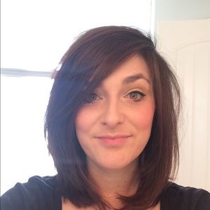 Meet your Posher, Suzanne