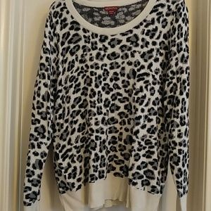 Oversized animal print sweater size xxl