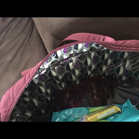 a793e2c4e730ba920bfc44445f5060  Vera Bradley diaper bag. Used but good condition