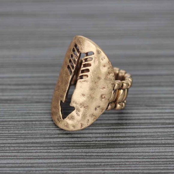 LAST 1Gold stretch arrow ring boho gypsy western - Picture 2 of 2